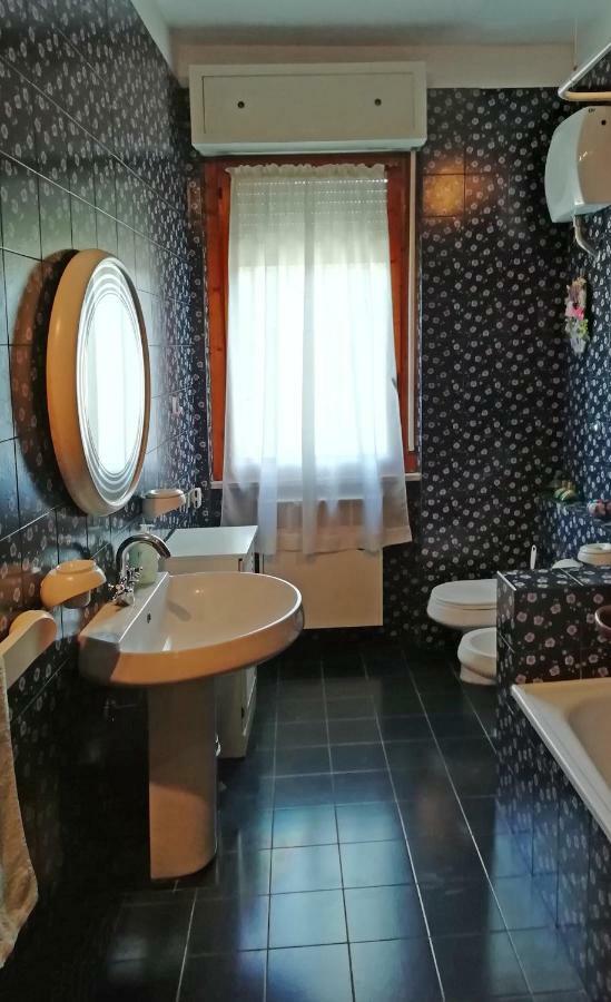 Madonna Di Frasassi - Casa Vacanze Apartament Genga  Zewnętrze zdjęcie